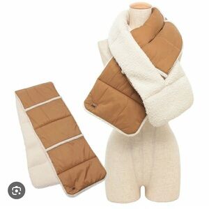 UGG Rev Women’s Scarf in Chestnut